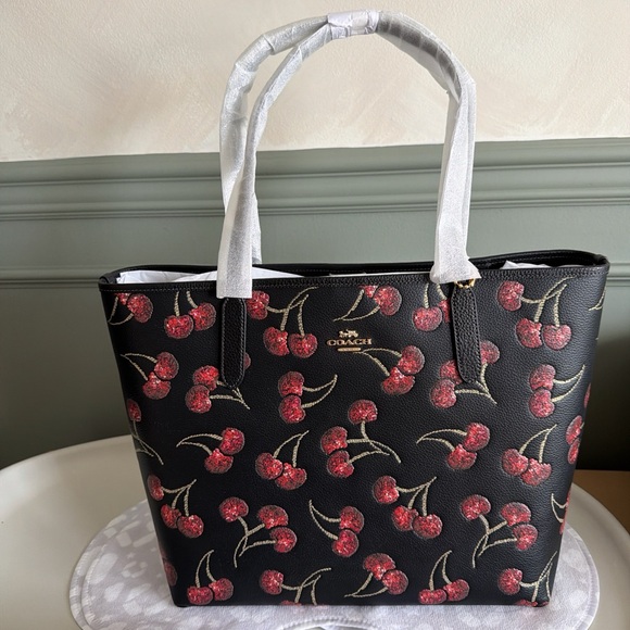 Coach Handbags - Coach Cherry Tote